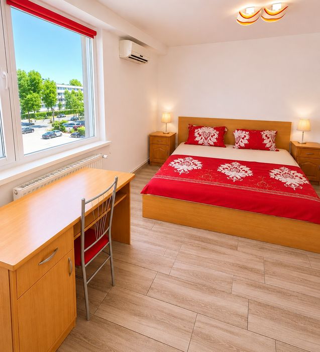 Inchiriez apart 2 camere PISCINĂ regim hotelier Mamaia  100m de plajă Vega