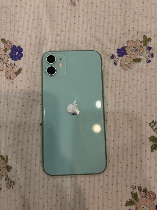 Продам Iphone 11