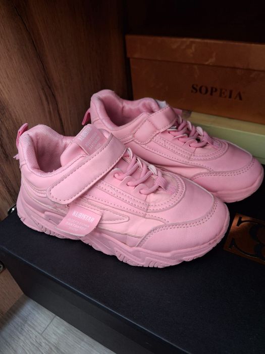 Продам куртку весна детская