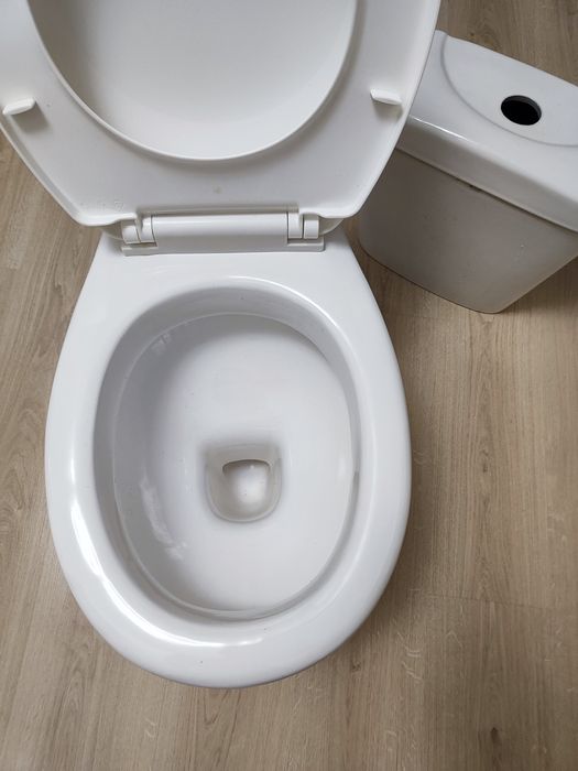 Унитаз б/у в отличном состоянии