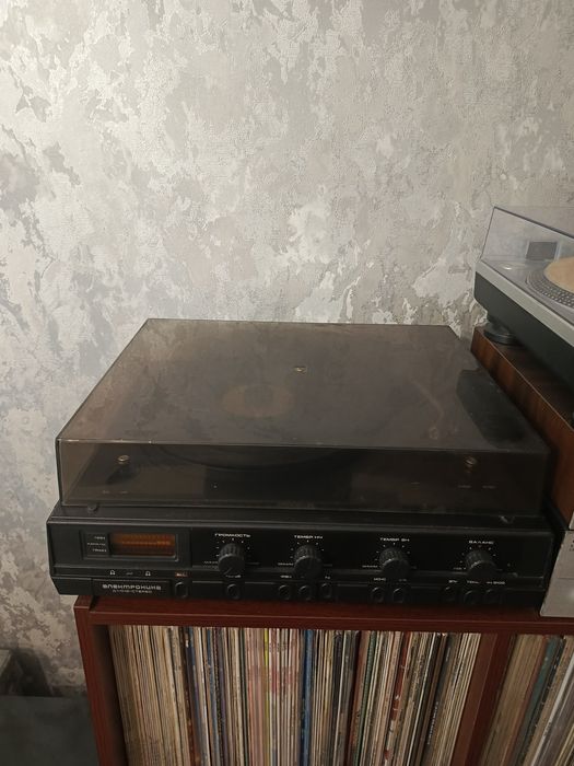 Продам проигрыватель