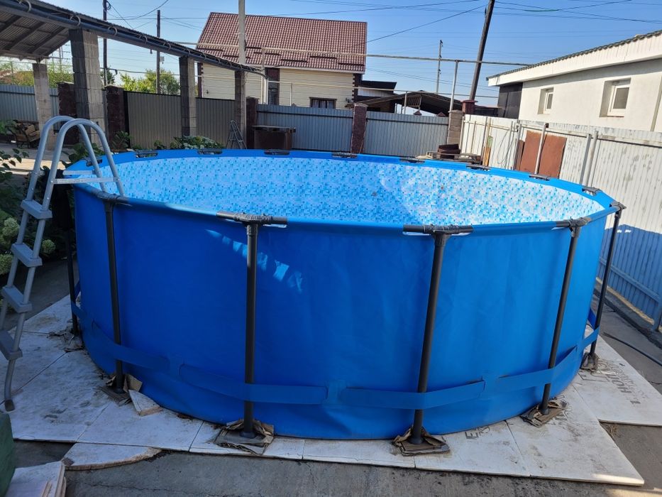 Продам  каркасный бассейн  Bestway 457х122