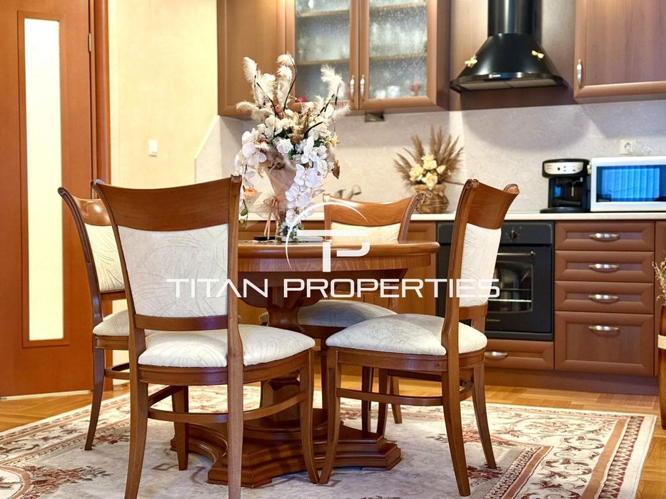 Продава се Тристаен апартамент в Пловдив, Кършияка - 113 кв.м за 1332 €/кв.м - Снимка #2