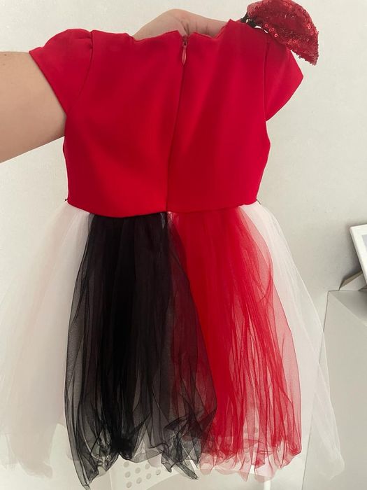 Платье на девочку