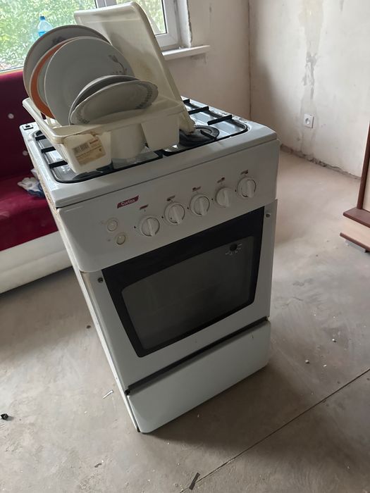 Продаю газовую плиту