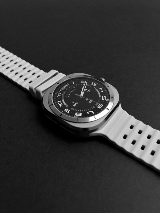 Смарт Часы Z7 Ultra, белый /черный