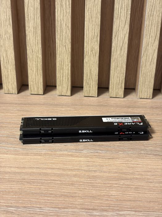 Memorii DDR5 G Skill 32GB (16x2)  6000MHz CL36 Dual Channel Kit Flare X5