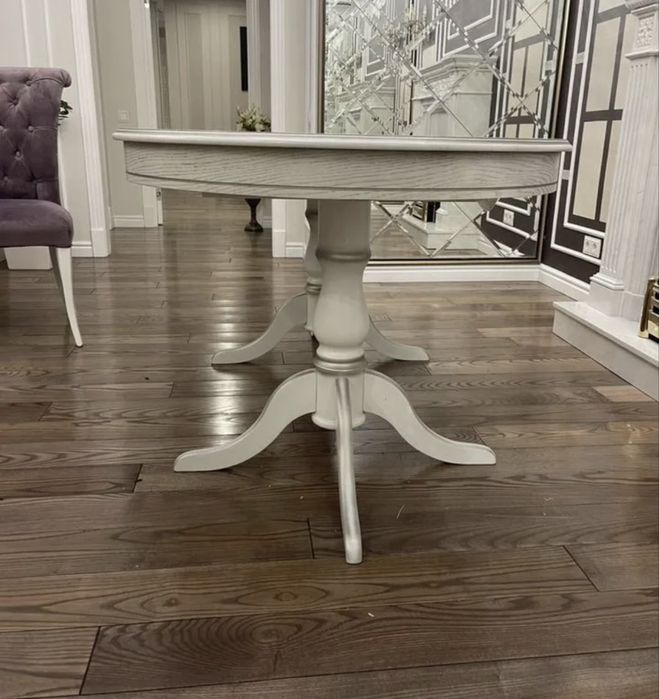 Стол и 6 стульев