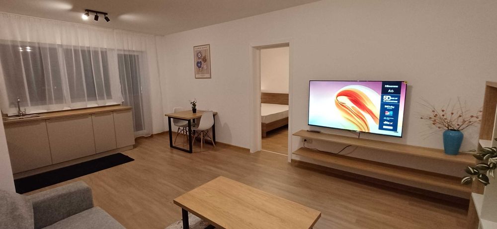 Proprietar inchiriez studio in Subcetate cu 2 locuri de parcare