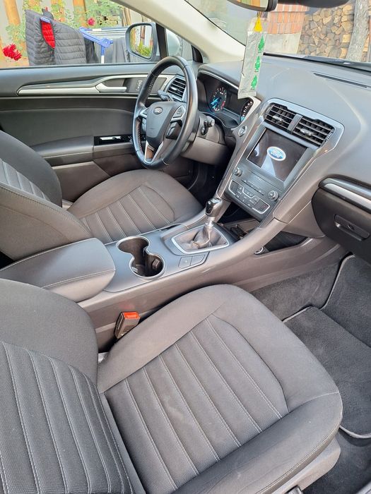 FORD Mondeo 2022 — imagine 4