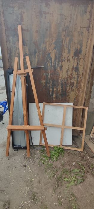 Мольберт с наброском