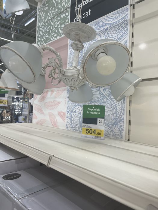 Lustra  2 buc disponibile 5 becuri abajur lumini aplica