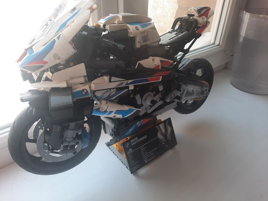 Продам конструктор лего