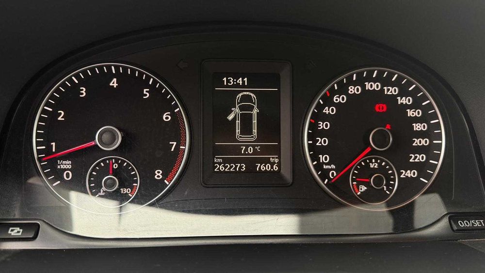 Volkswagen Touran 1.4 TSI 140 CP 2011