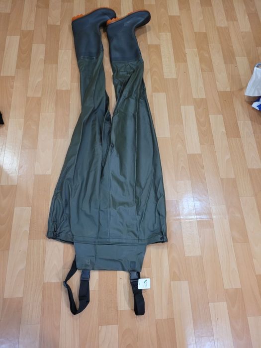 Вейдерсы с сапогами (Комбинезон) для охоты и рыбалки