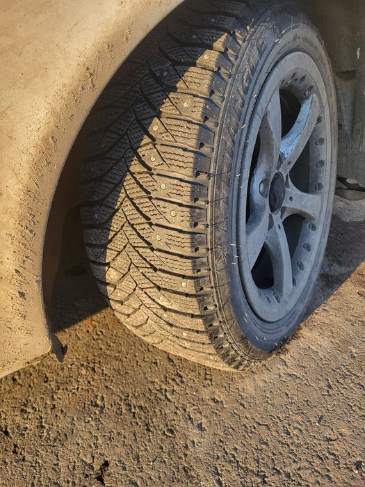 Диски с шинами на мерс