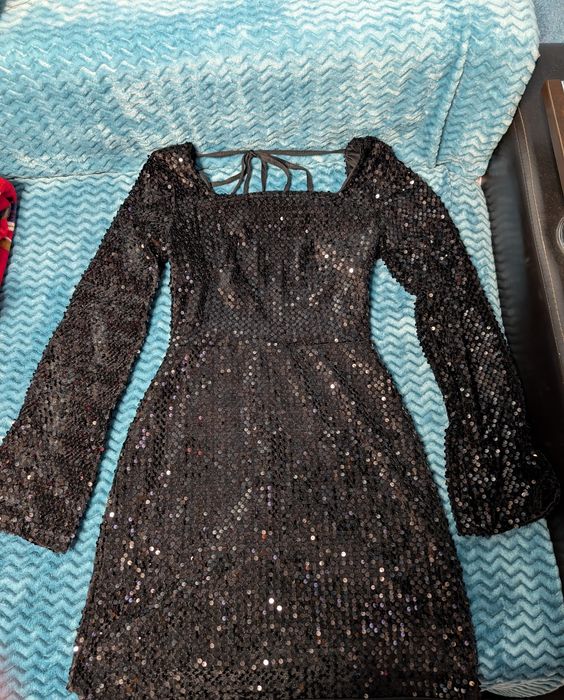 Rochie eleganta cu paiete