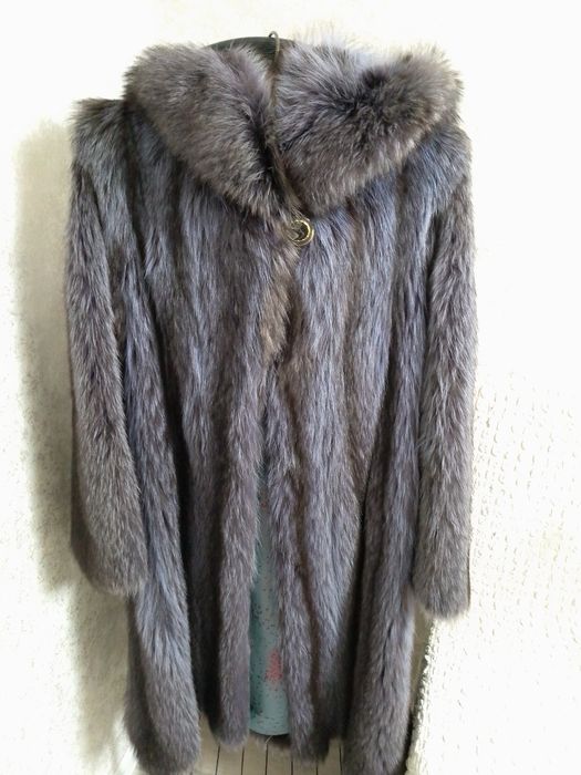 Продам шубу из енота