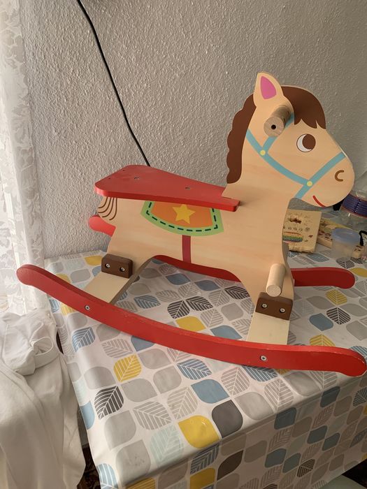 Balansoar căluț cu manere