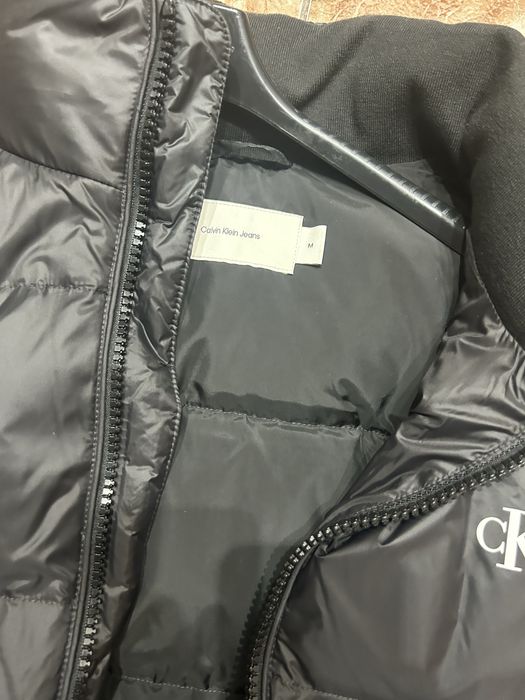 Vand vesta Calvin Klein