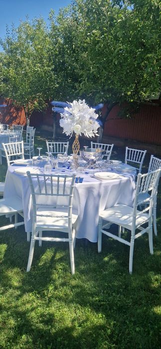 De închiriat pavilioane, scaune,mese,vesela completă, orice eveniment