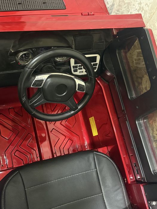 Детский электромобиль