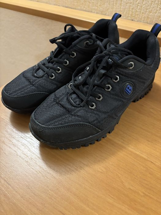 Термо кроссовки новые-11000 тенге