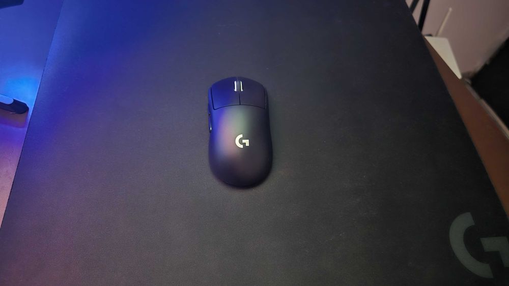 Mouse Logitech Pro x2 superlight + pad logitech g740 - garantie 2 ani