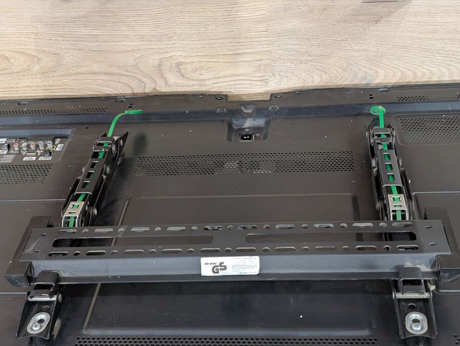 Большой телевизор LG 50" дюймо