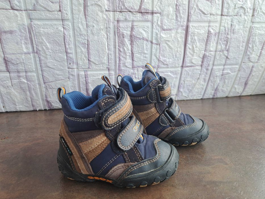 детски ботуши,зимни обувки,боти,апрески,Geox номер21 за момче,геокс