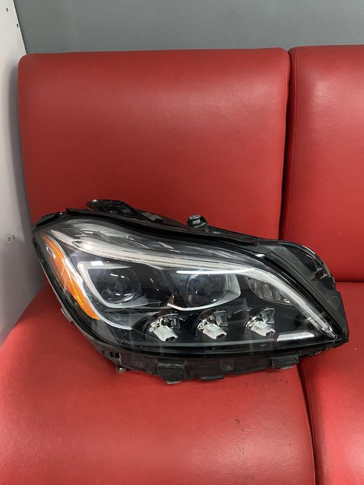 Mercedes ремонт Рециклиране Фар фарове