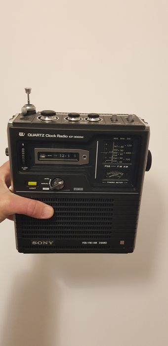 Sony icf 3000w Quartz clock radio