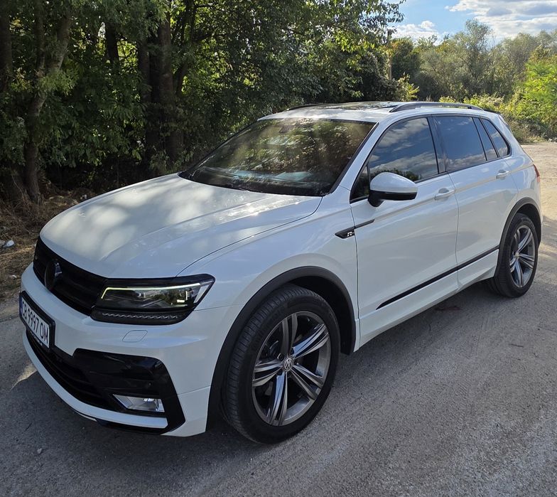 VW Tiguan R-Line 4Motion Full