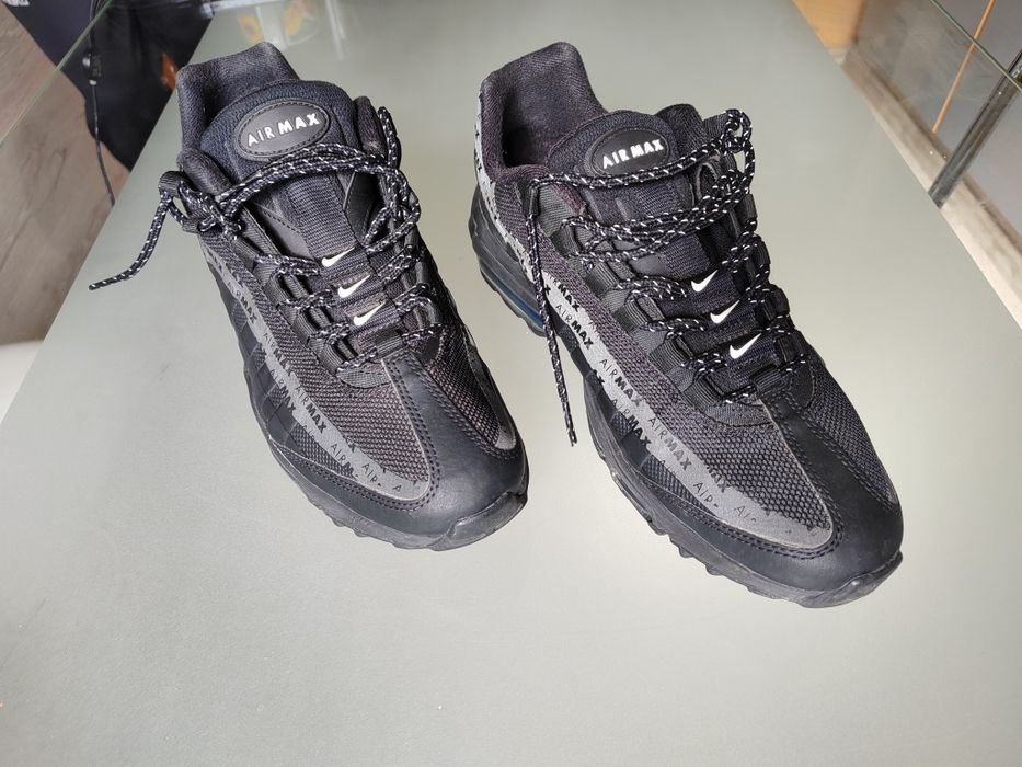 Обувки Nike AirMax