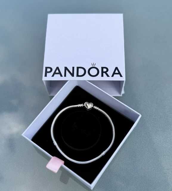 Pandora гривна със сърце