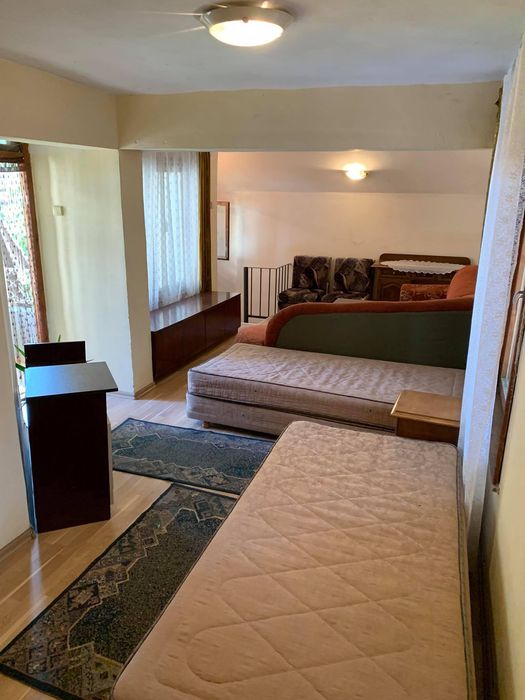 Дава се под наем Двустаен апартамент в Бургас, Център - 60 кв.м за 300 € - Снимка #1