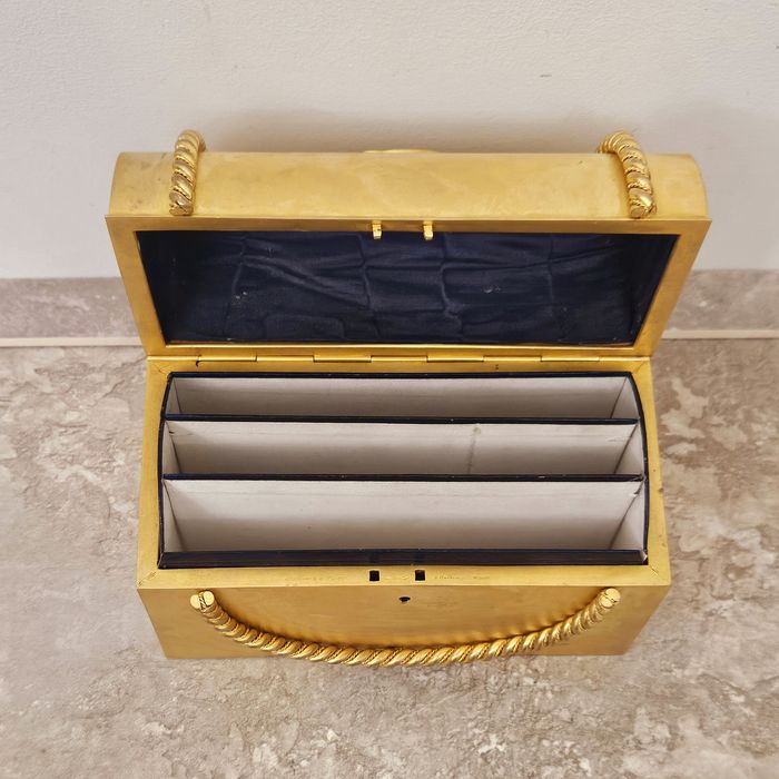 LONDON 19-ти век,  бронзов кутия за съхранение на хартия.