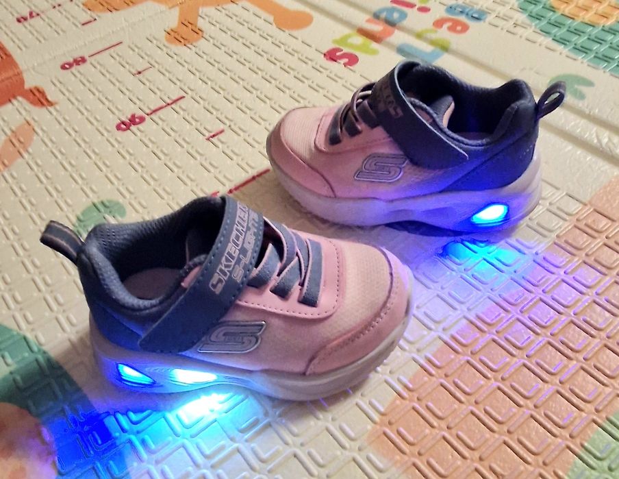 Светещи маратонки Skechers S-Lights, размер 21