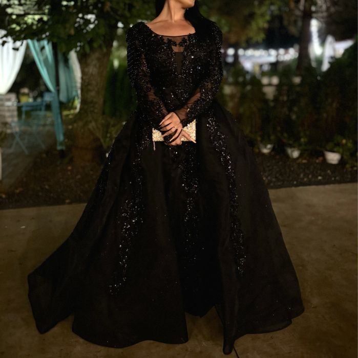 Rochie neagră cu corset