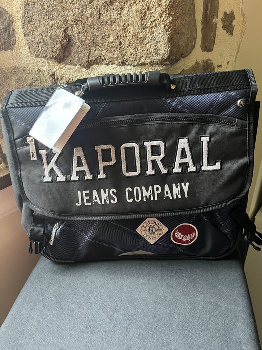 Ученическа чанта за гръб на фирмата Kaporal нова с етикет