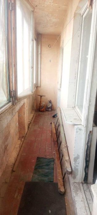 Cебзорда 3 хона катта квадратли квартира сотилади