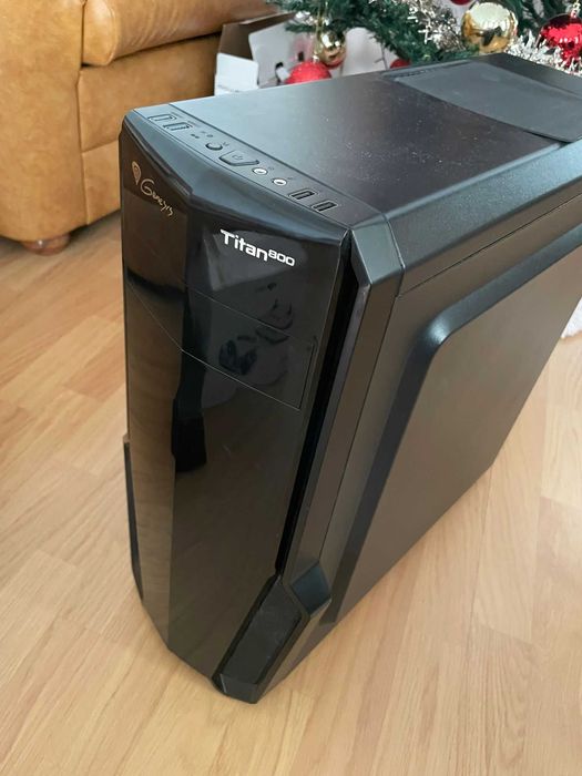 Carcasa gaming Genesis Titan 800 Green + sursa IGGY 550W