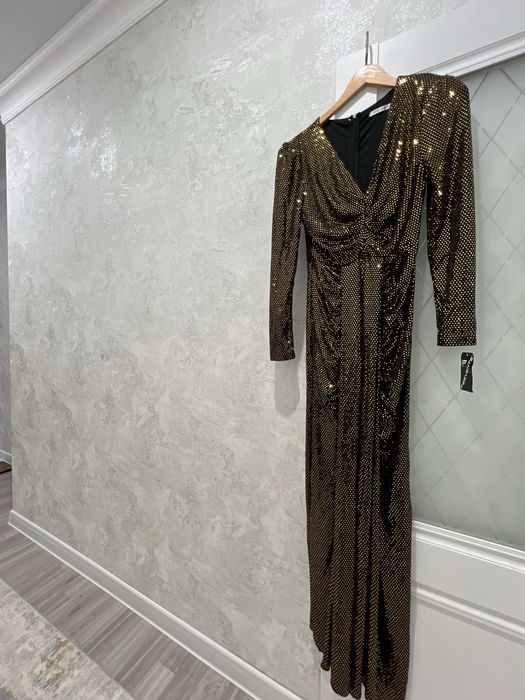 Продам новый платья