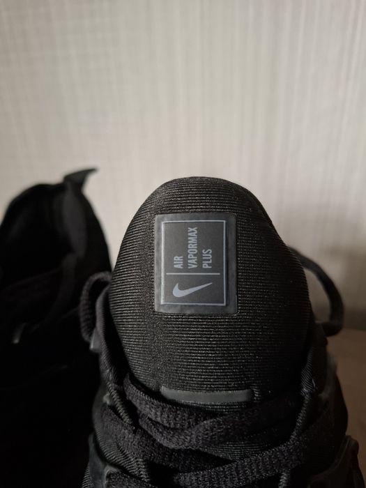 Nike Vapormax plus маратонки 44 номер.