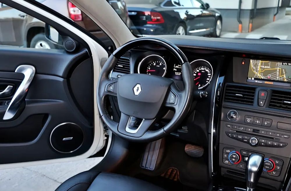 Renault Latitude