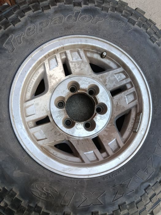 Продам зимнюю резину с дисками