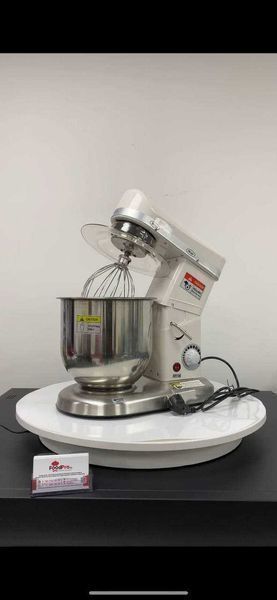 Миксер планетарный, кондитерский (Kitchen Aid курит в сторонке=))