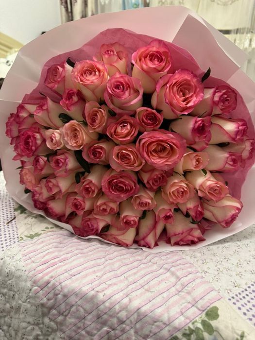 Цветы РОЗЫ 51 роза