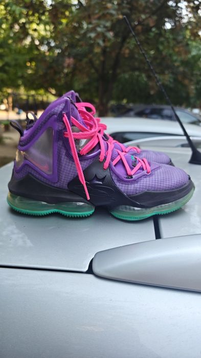 Nike LeBron 19 Purple Teal