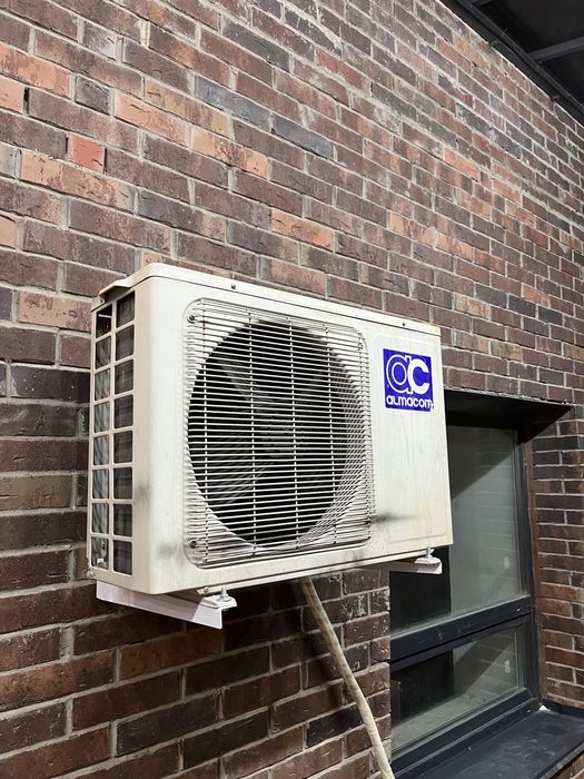 Сплит система для цветочных или алкомаркетов